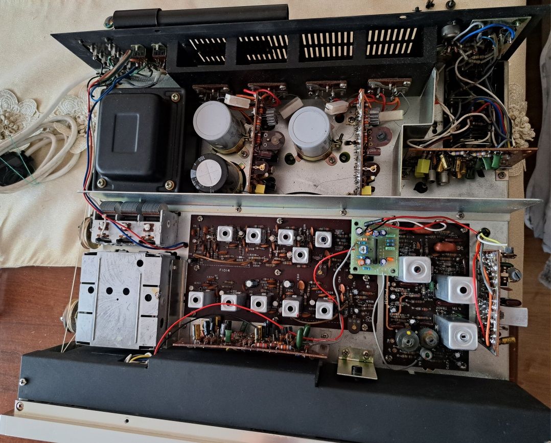 Sansui 2000 amplituner