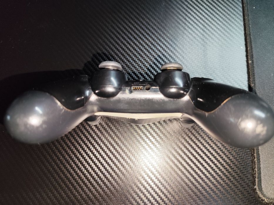 2x oryginalne pady do PS4 Dualshock 4