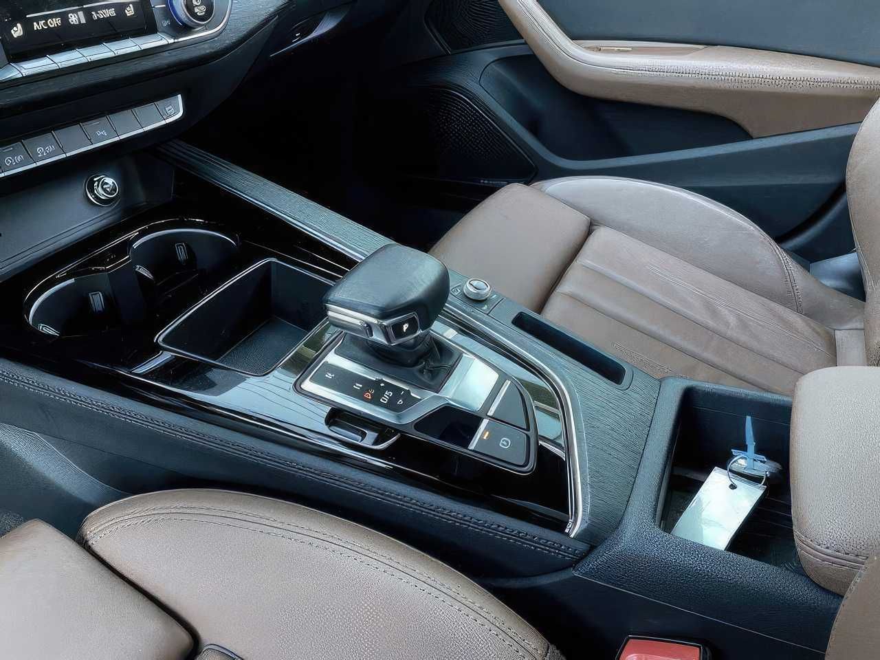 2020 Audi A4 quattro Premium Plus