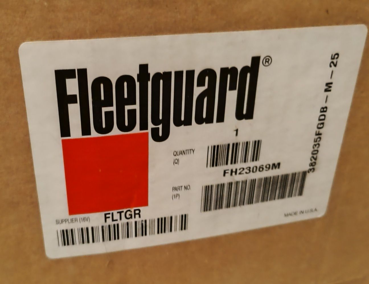 Zespół filtra paliwa separator Fleetguard FH23069M do Case New Holland