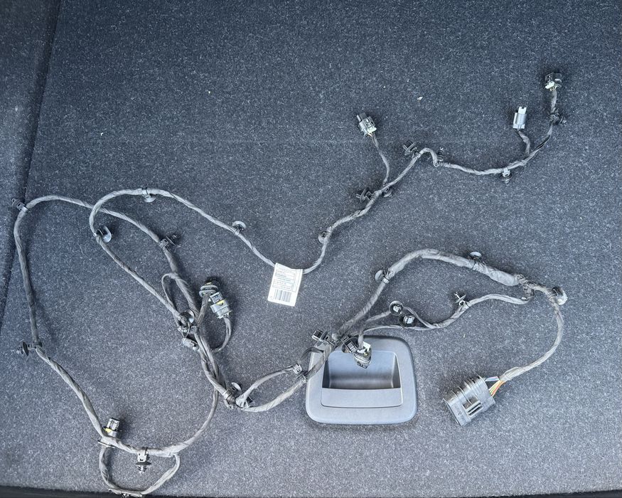 61125A86170 проводка бампера до BMW G60