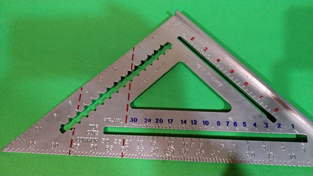 Угольник свенсона кутник металлический 30см