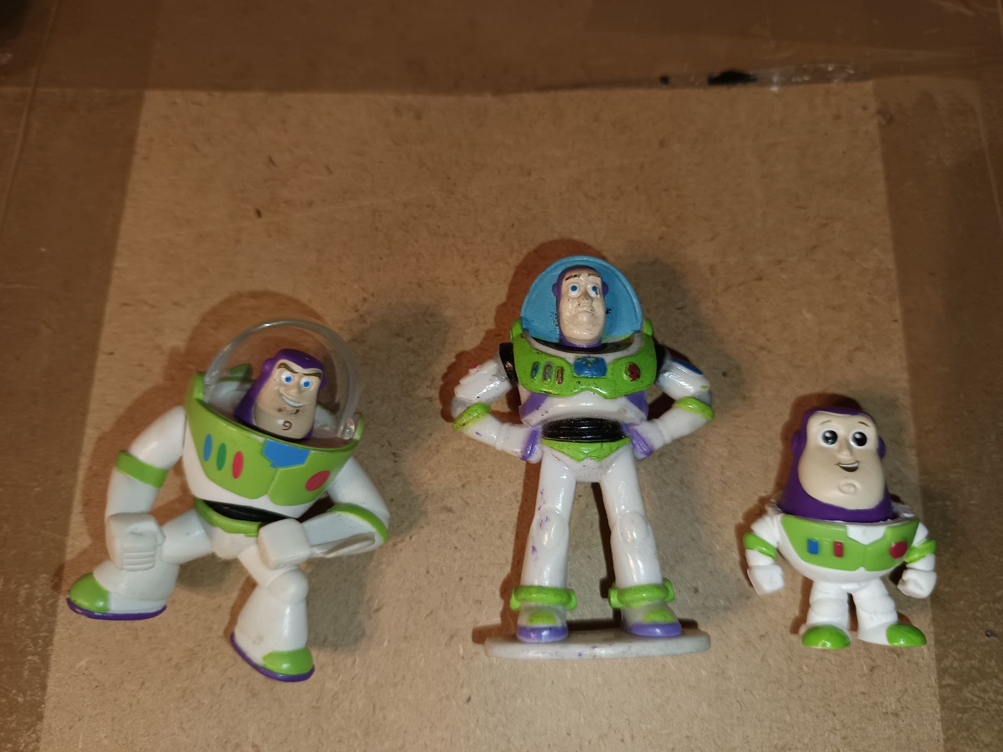 Zestaw Figurek bajki  Toy Story 3 i 4 BUZZ ASTRAL  Disney