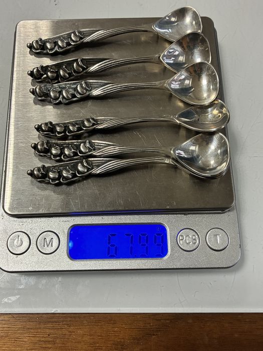 Srebrne secesyjne łyżeczki resovia prl  925