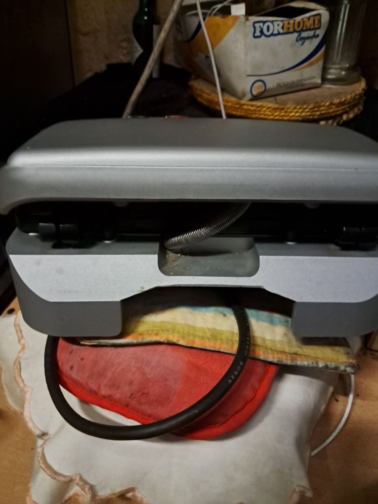Vendo tustadeira como nova