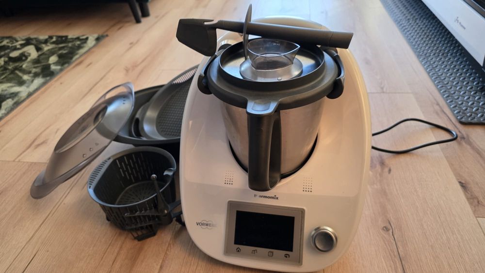 Thermomix TM5 z akcesoriami