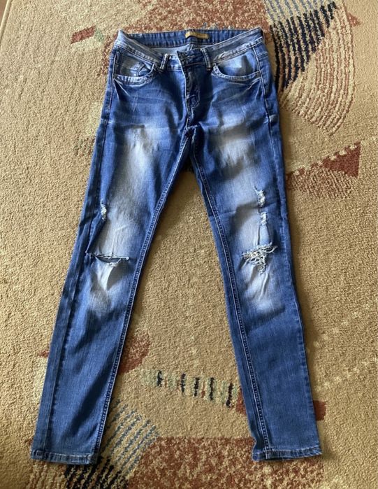 Джинсы женские