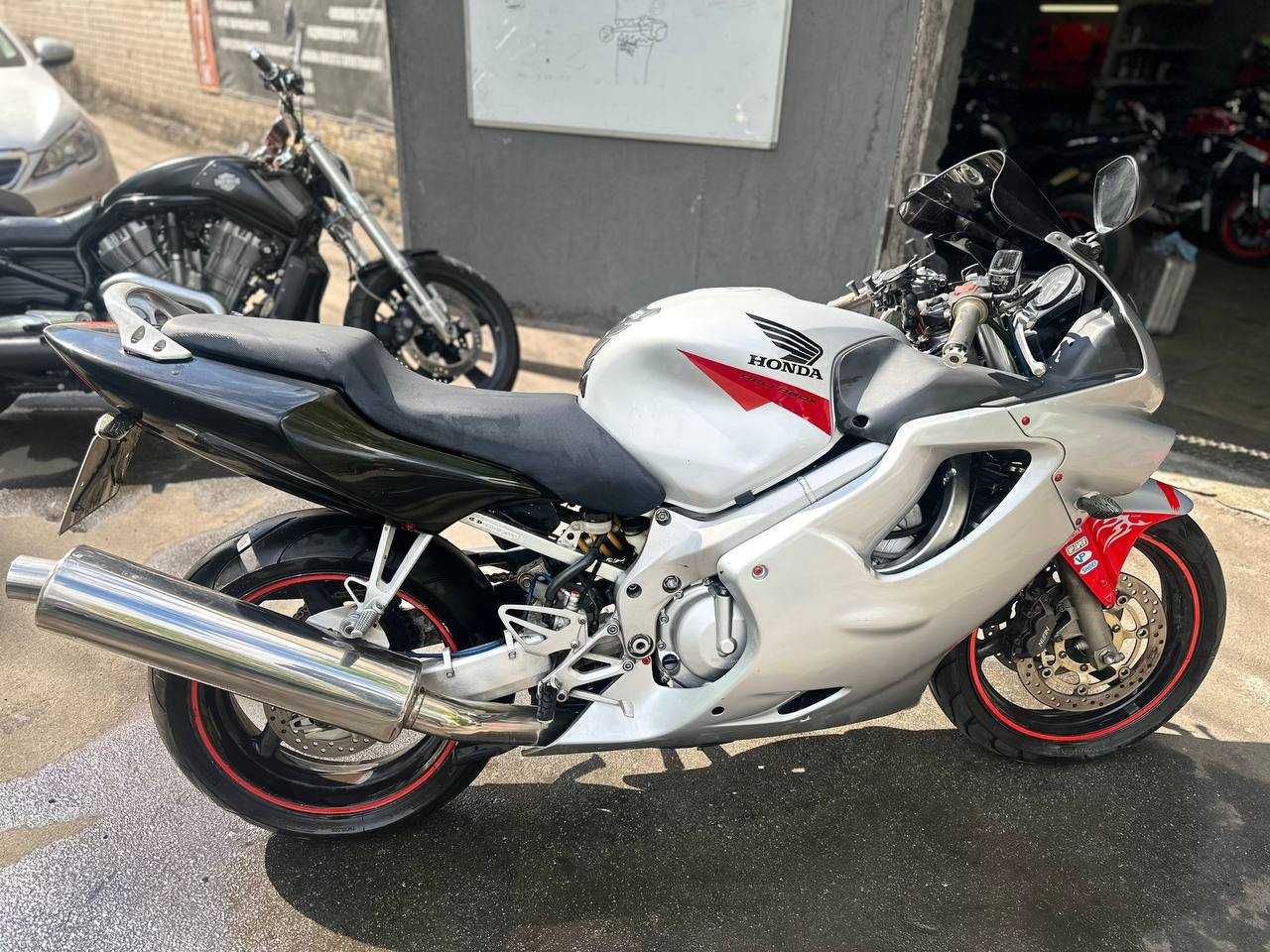 Продам мотоцикл Honda CBR 600 F4I