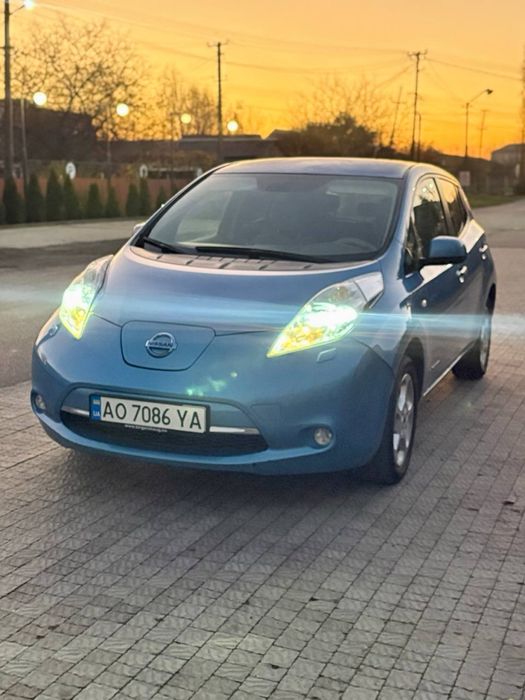 Продам Nissan Leaf 2012 рік