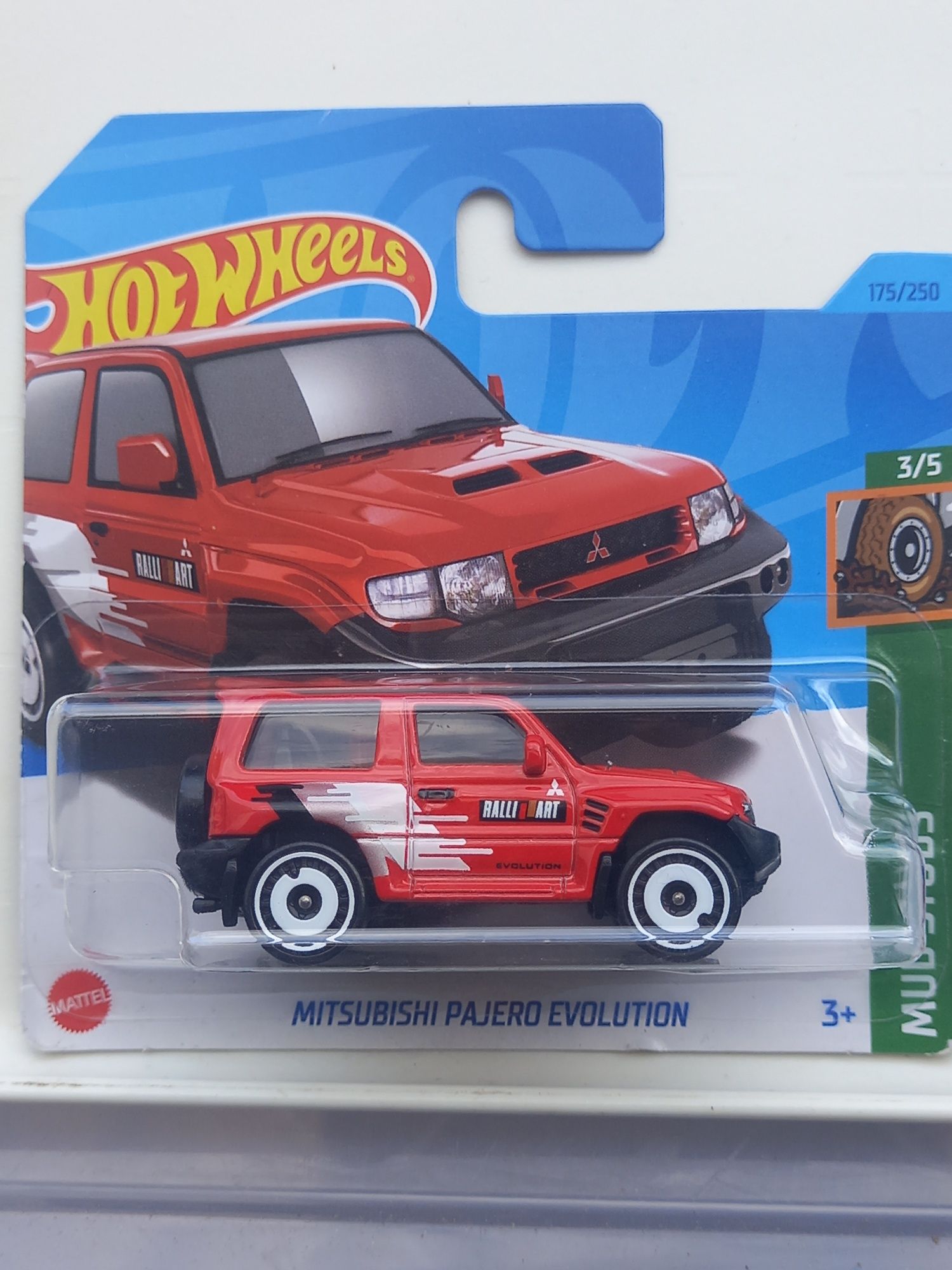 Conj 2 hot wheels mitsubishi Pajero Evolution