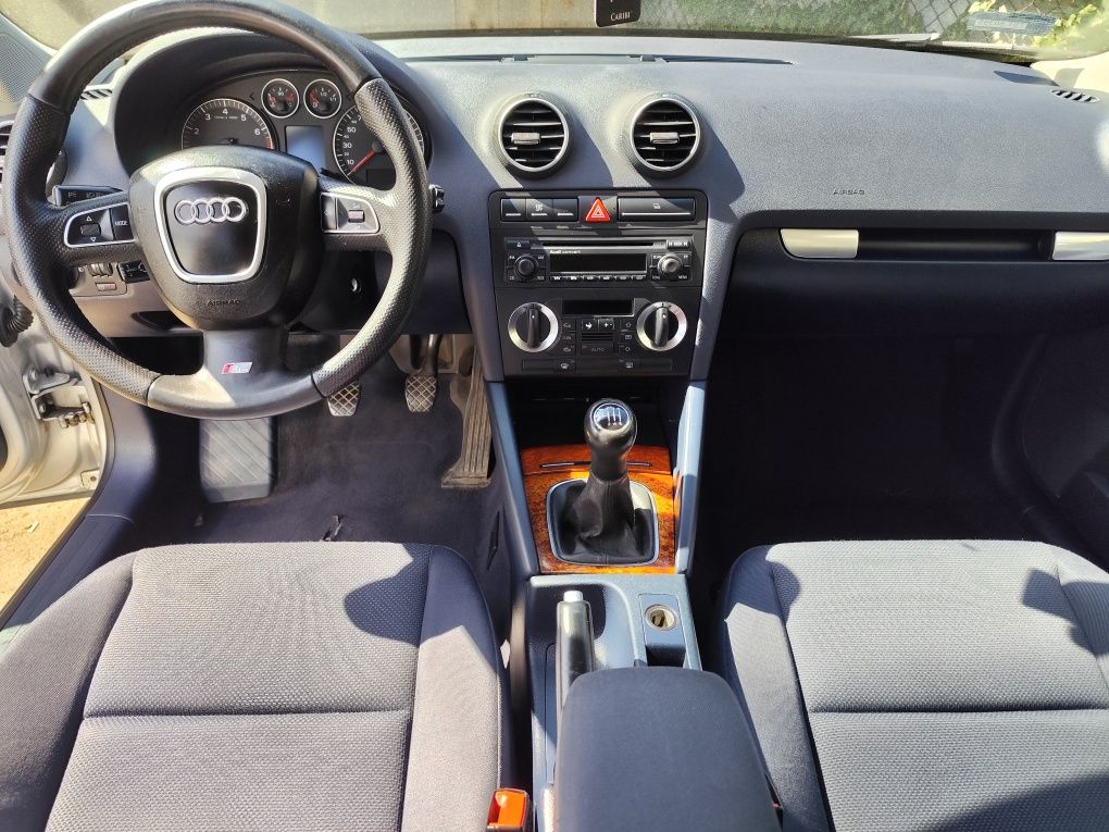 Audi A3 8P 2005r 2.0FSI