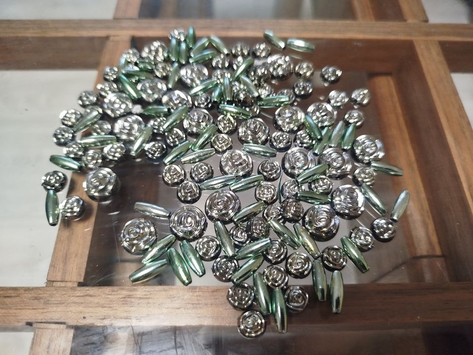 Zdobienia krawieckie