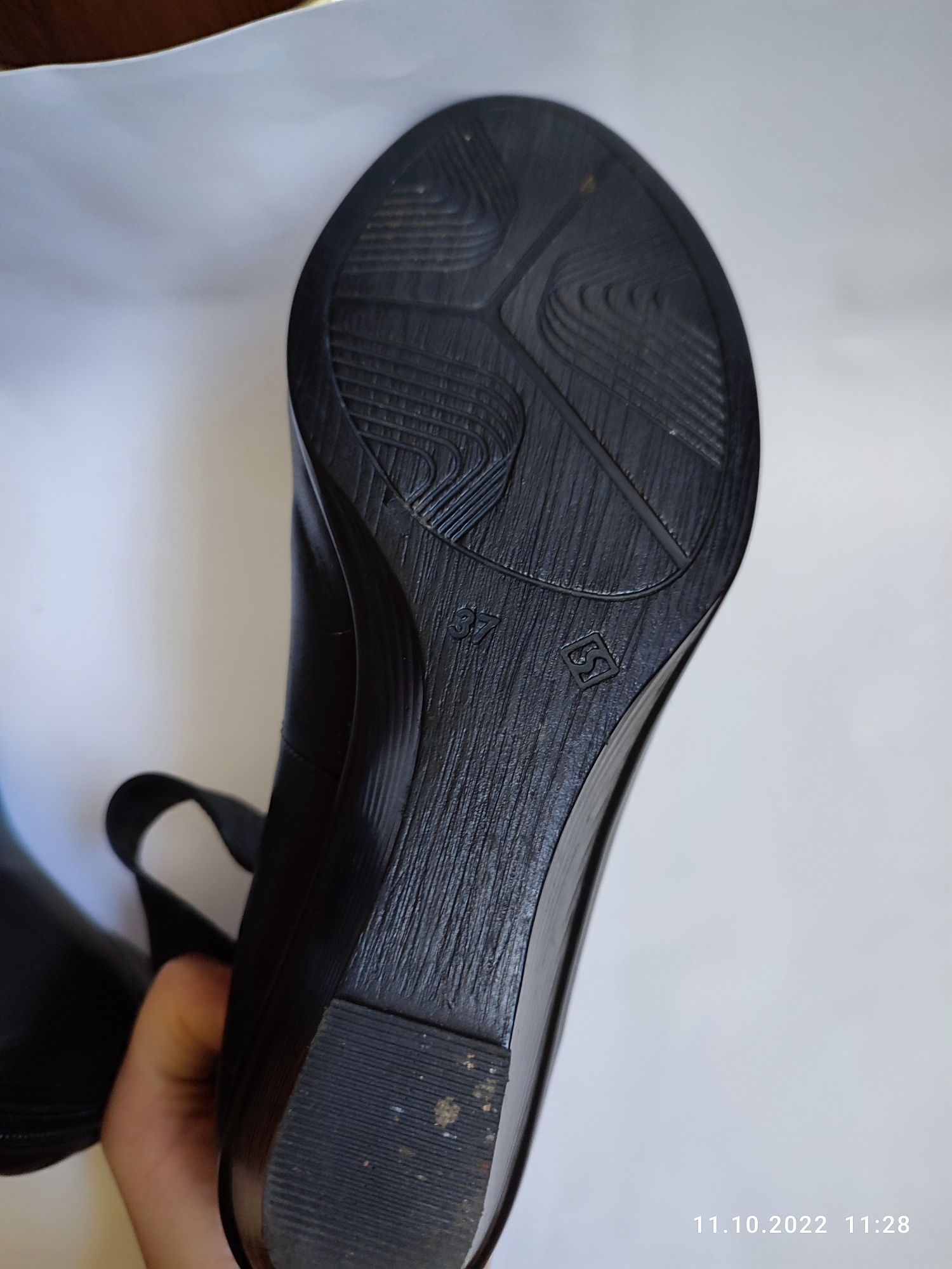 Туфлі жіночі MARIPOSA 37р.