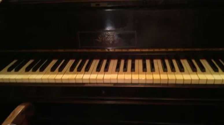 Piano Erard antigo - peça colecionador