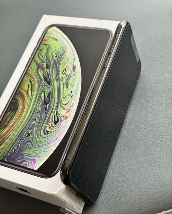 Продам айфон X max на 512