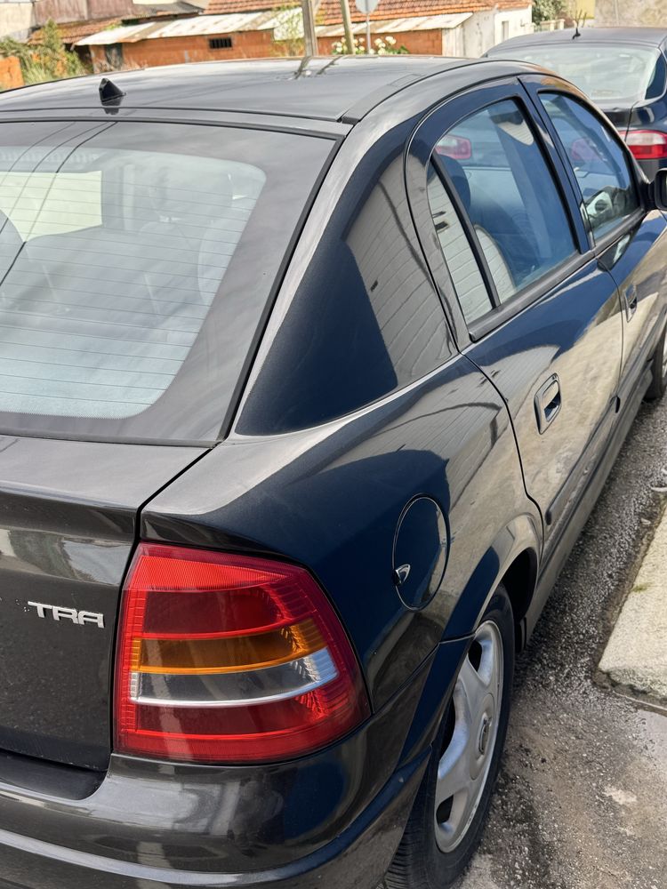 Opel astra 1400 gasolina vendo troco por moto