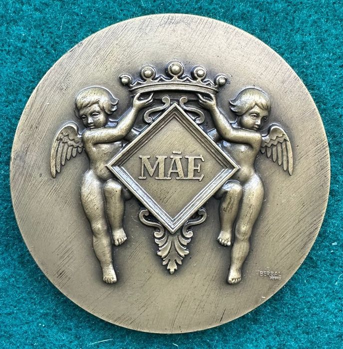 Medalha em bronze Mãe