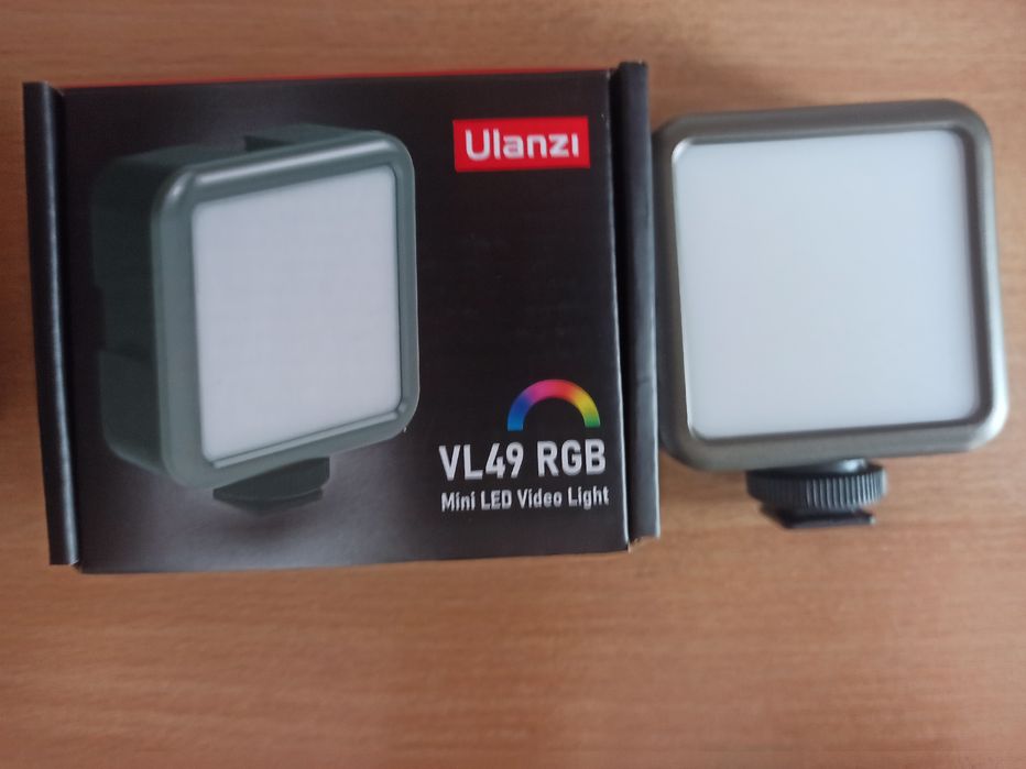 Luz LED fotográfica ULANZI VL49 RGB SELADO