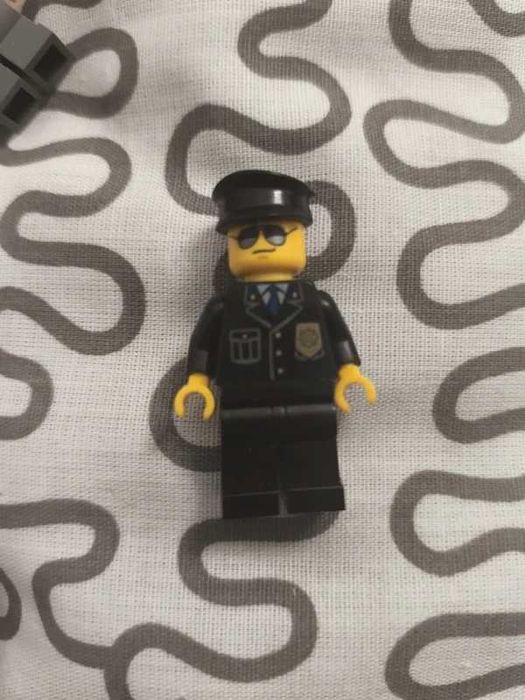 Lego Ninjago strażnik więzienny