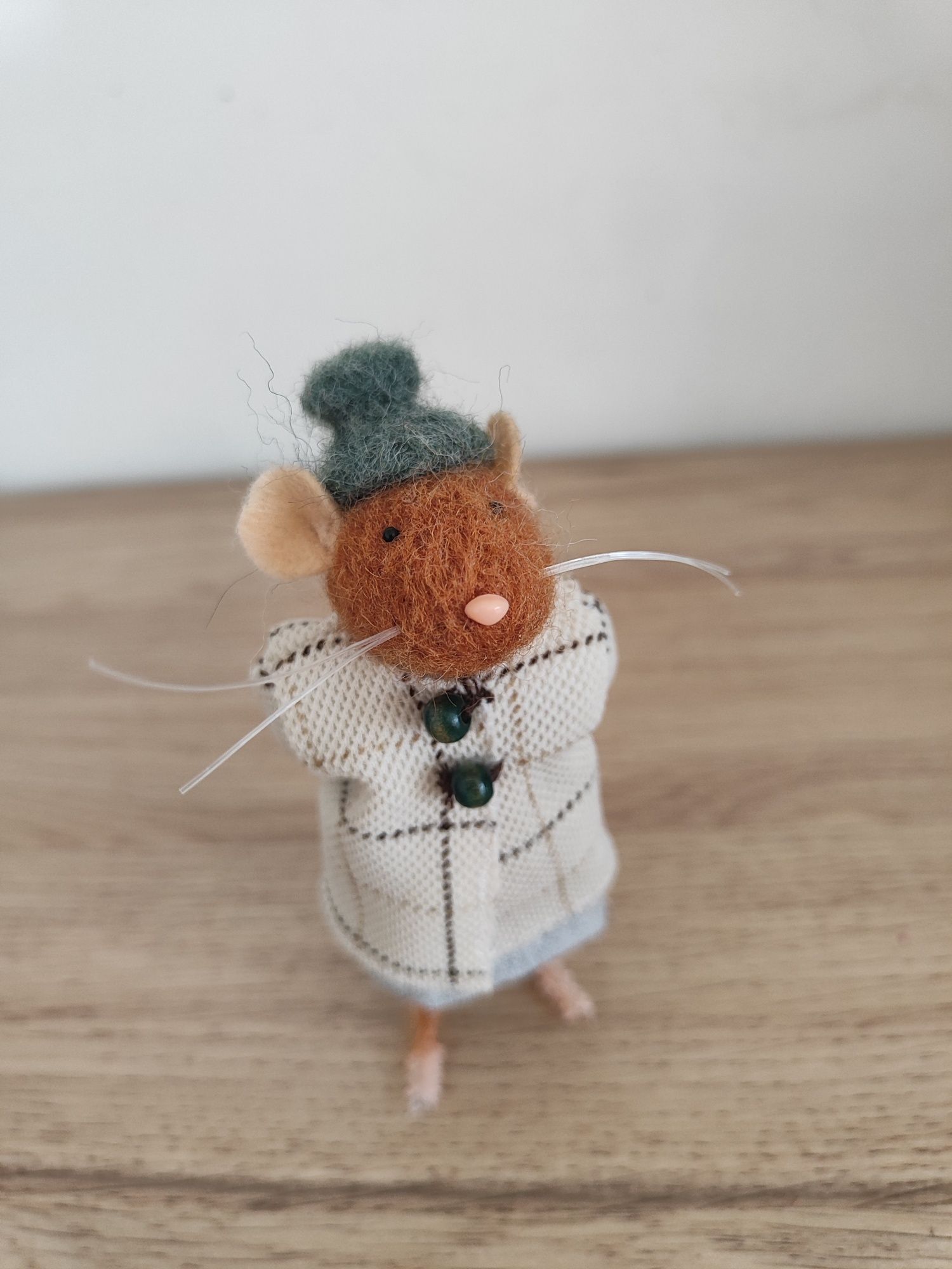 Myszka fiszka filc wełna czesankowa handmade na prezent jak maileg