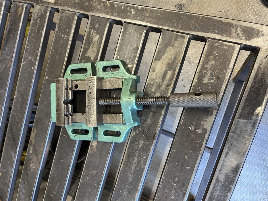 sprzedam imadło maszynowe