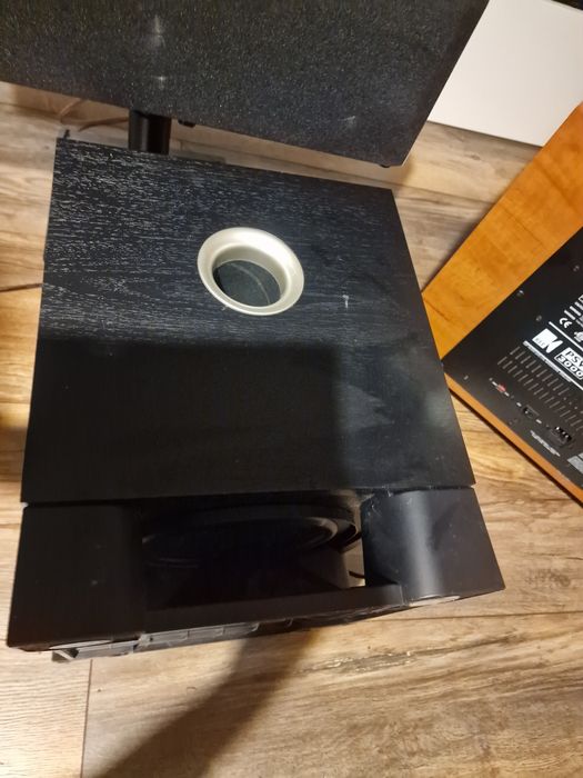 Głośnik basowy aktywny Subwoofer Yamaha YST-SW030