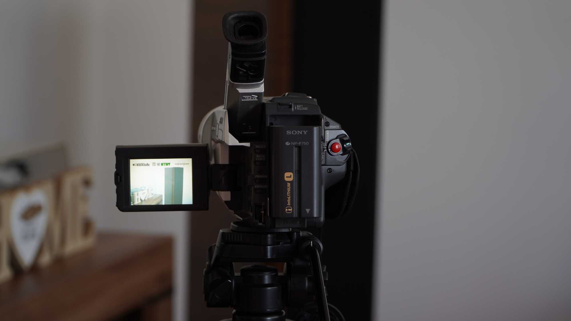 Kamera Sony Digital8 DCR TRV-120E NightShot Retro Analog playback