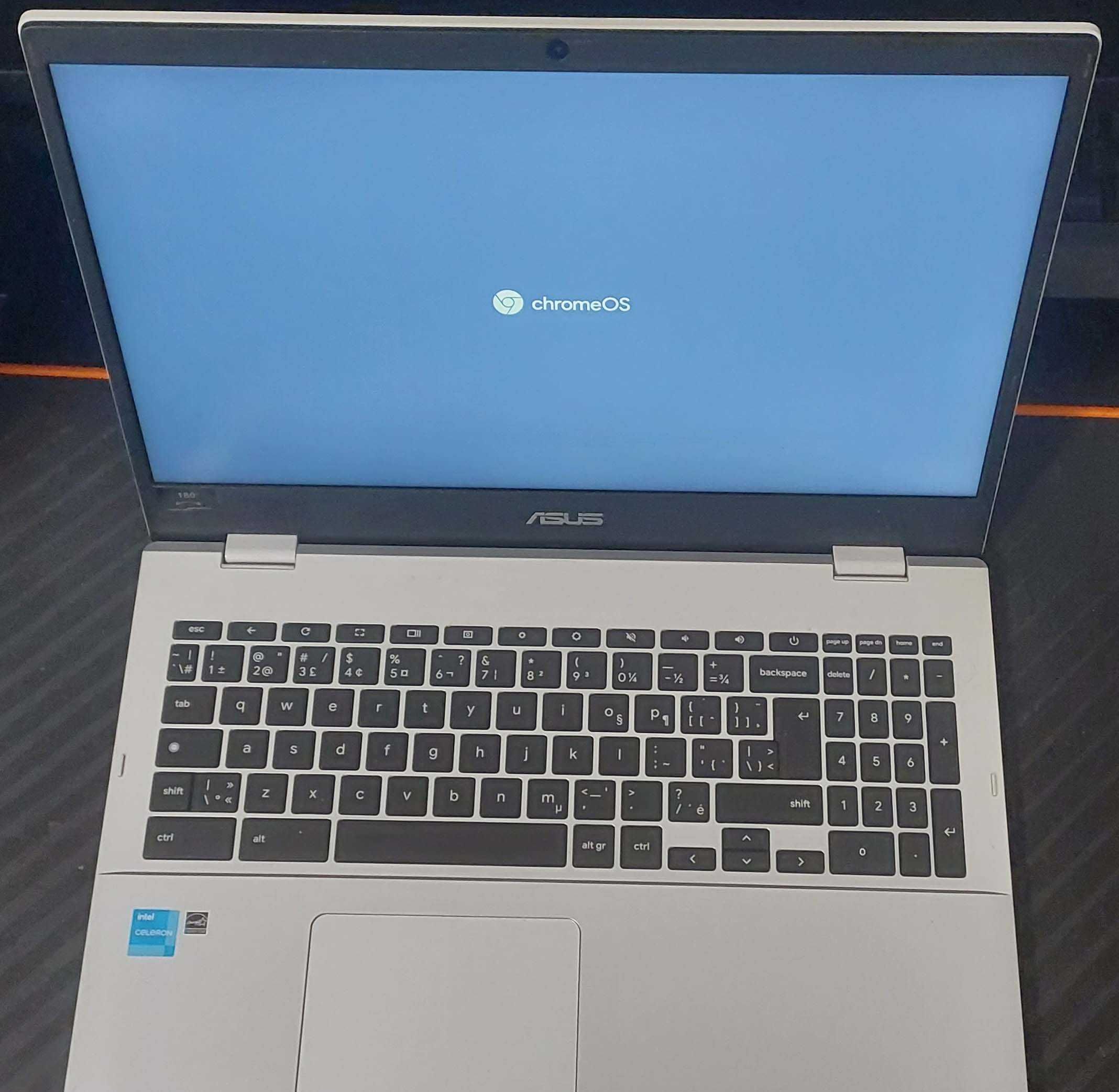 Asus CX1500 / N4500 / 8Gb RAM / 64Gb SSD / 15.6" / Chrome OS