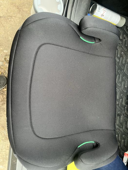 Бустер, автокрісло