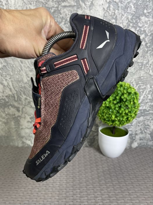 Salewa gore-tex кроссовки полуботинки 38 размер женские трекинговые