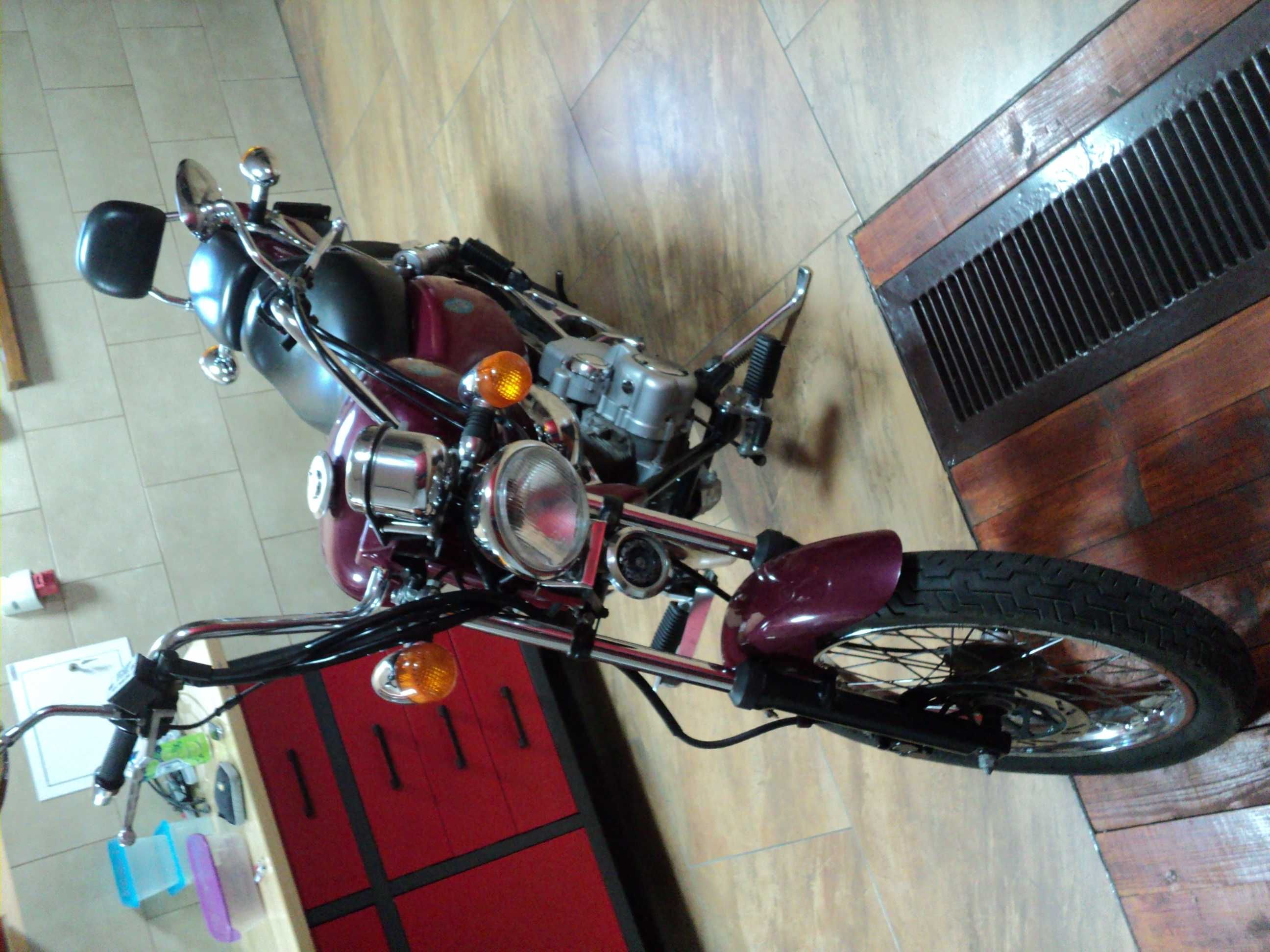 sprzedam motocykl chopper 125 w dobrym stanie