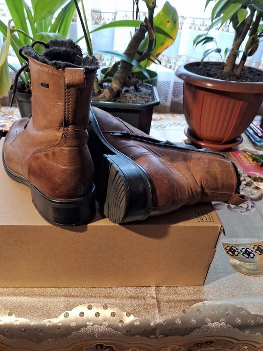 Жіночі зимові черевики, нат. шкіра, р. 39,5–40