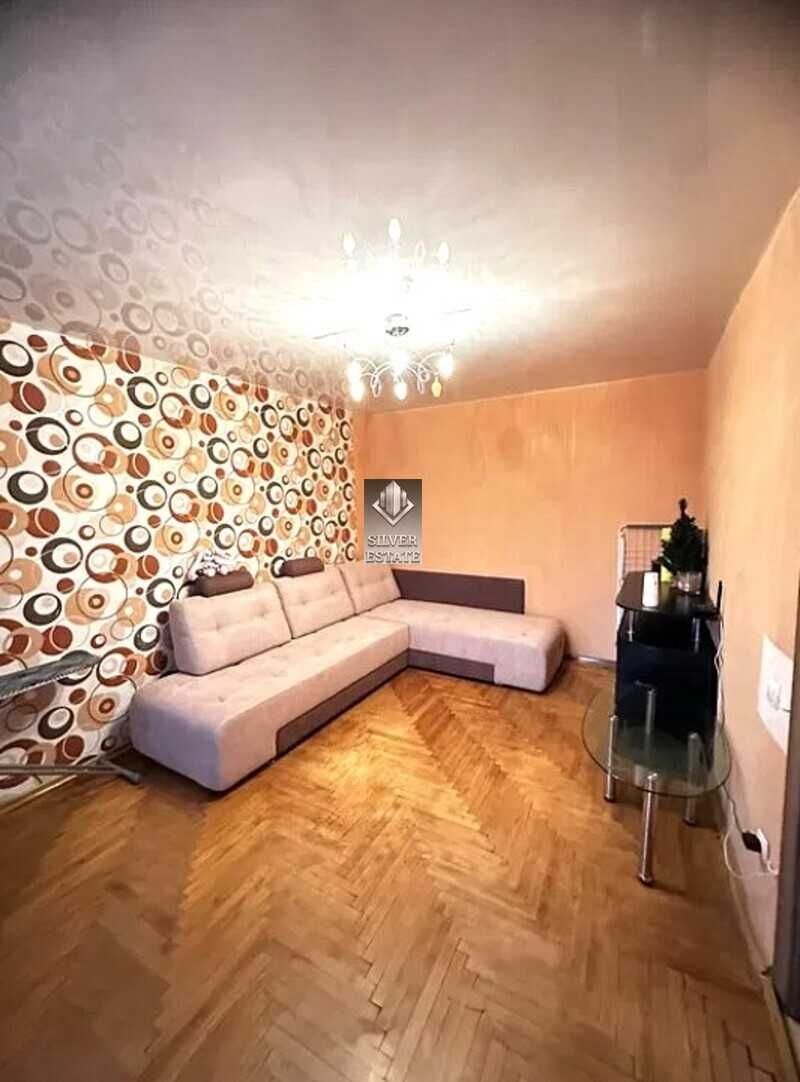 Продам 2-кімнатну квартиру, Шевченківський р-н, пр. Моторобудівників