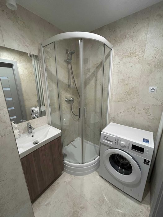 Wynajmę mieszkanie 3 pokoje i kuchnia, po generalnym remoncie