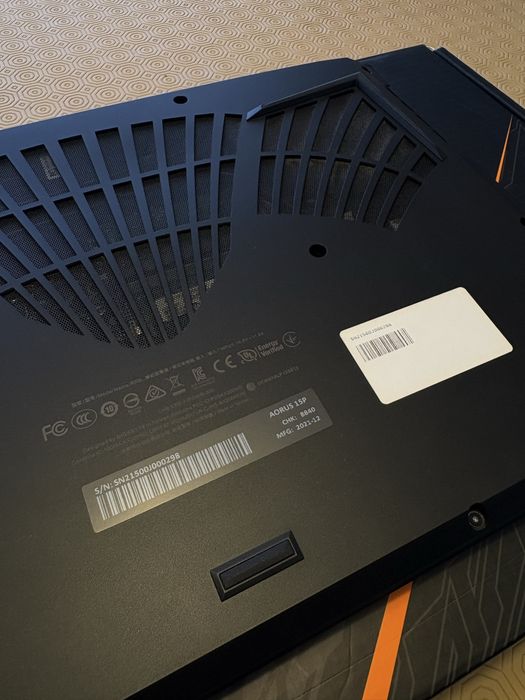 Portátil Gaming Gigabyte Aorus i7 RTX 3070 16GB RAM 1TB SSD
