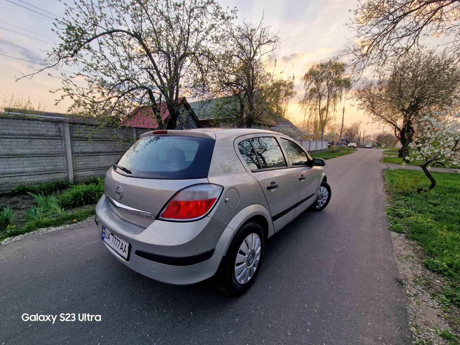 Opel Astra H. Офіційна