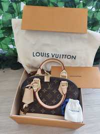 Louis Vuitton pequena