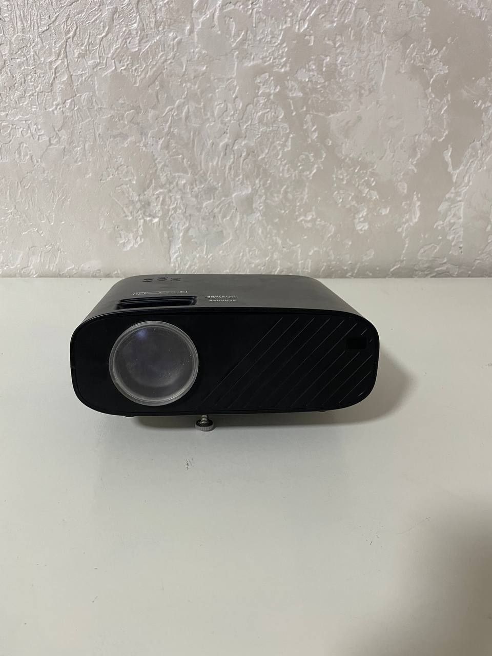 Проєктор Everycom M7 (Потрібно замінити матрицю)