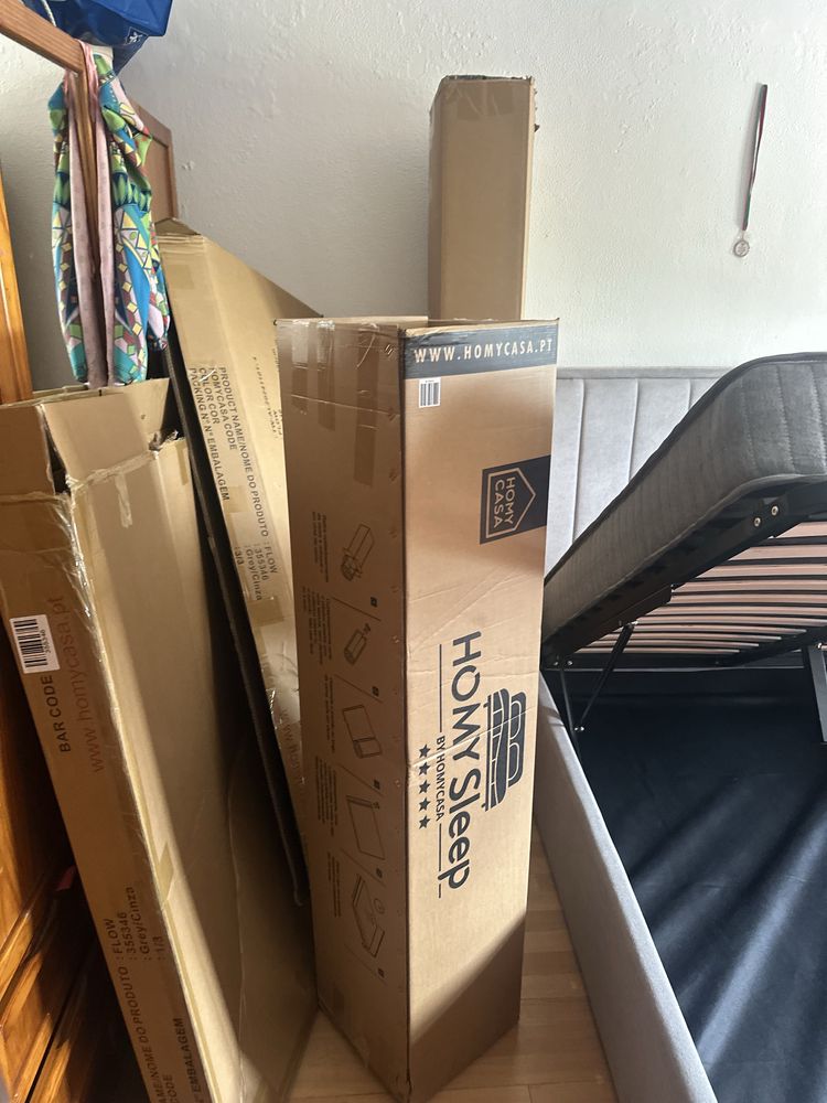 Cama nova  nunca usada, tamanho errado