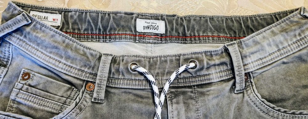 Calções de ganga p/ rapaz marca Pepe Jeans (W31)