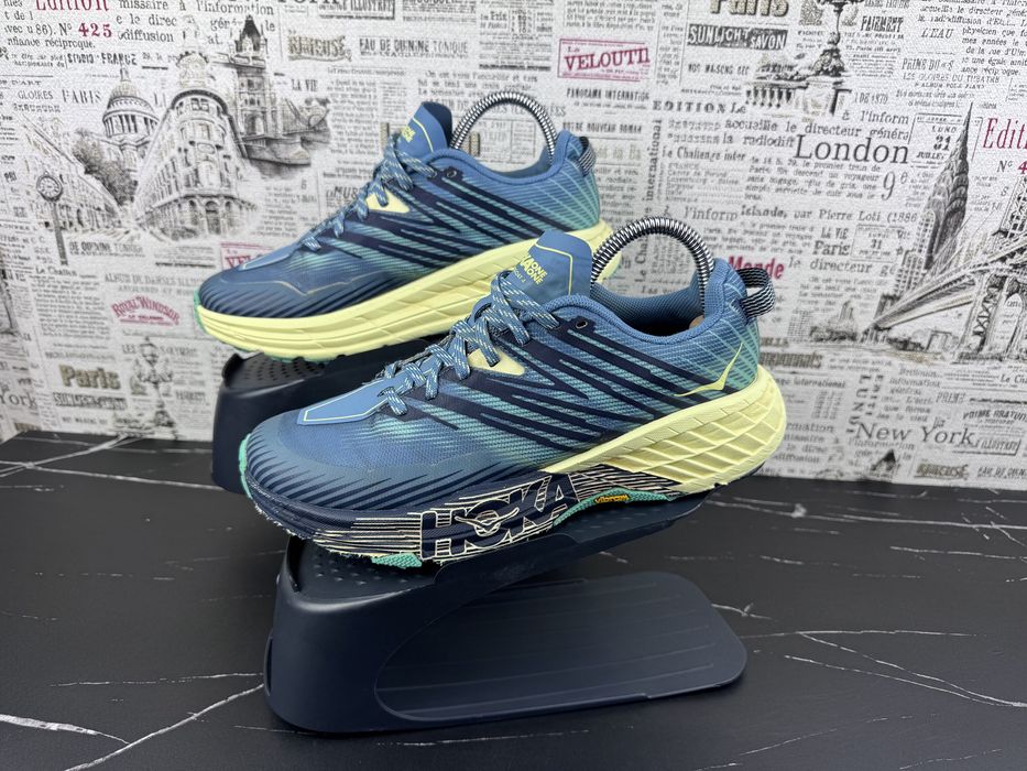 Кросівки Hoka One One Speedgoat 4 Розмір 40 / Взуття