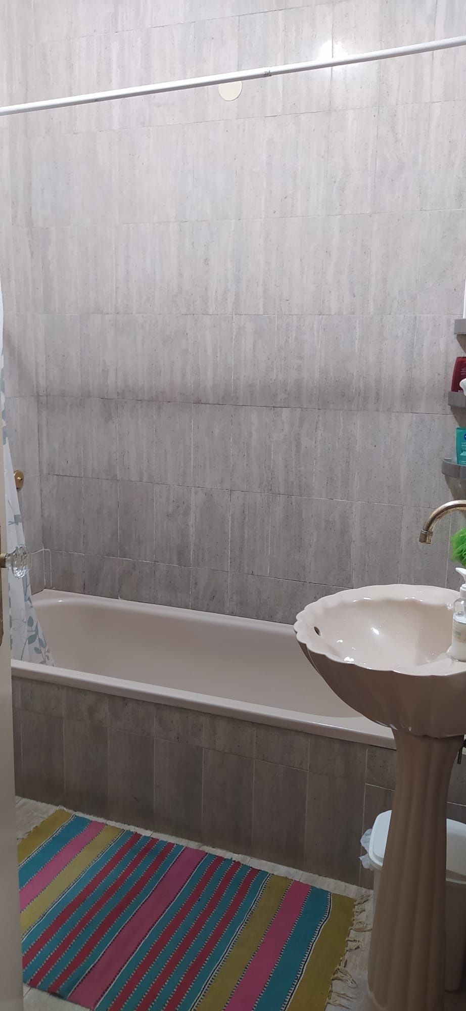 Quarto no centro de Viana