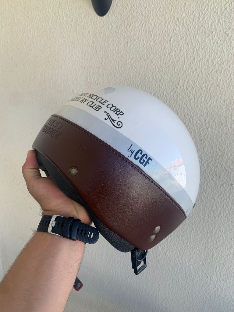 Vendo capacete clássico CHEVIGNON