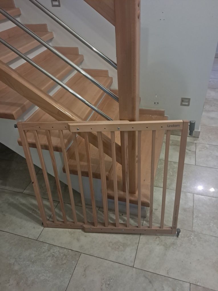 Barierka drewniana na schody lindam