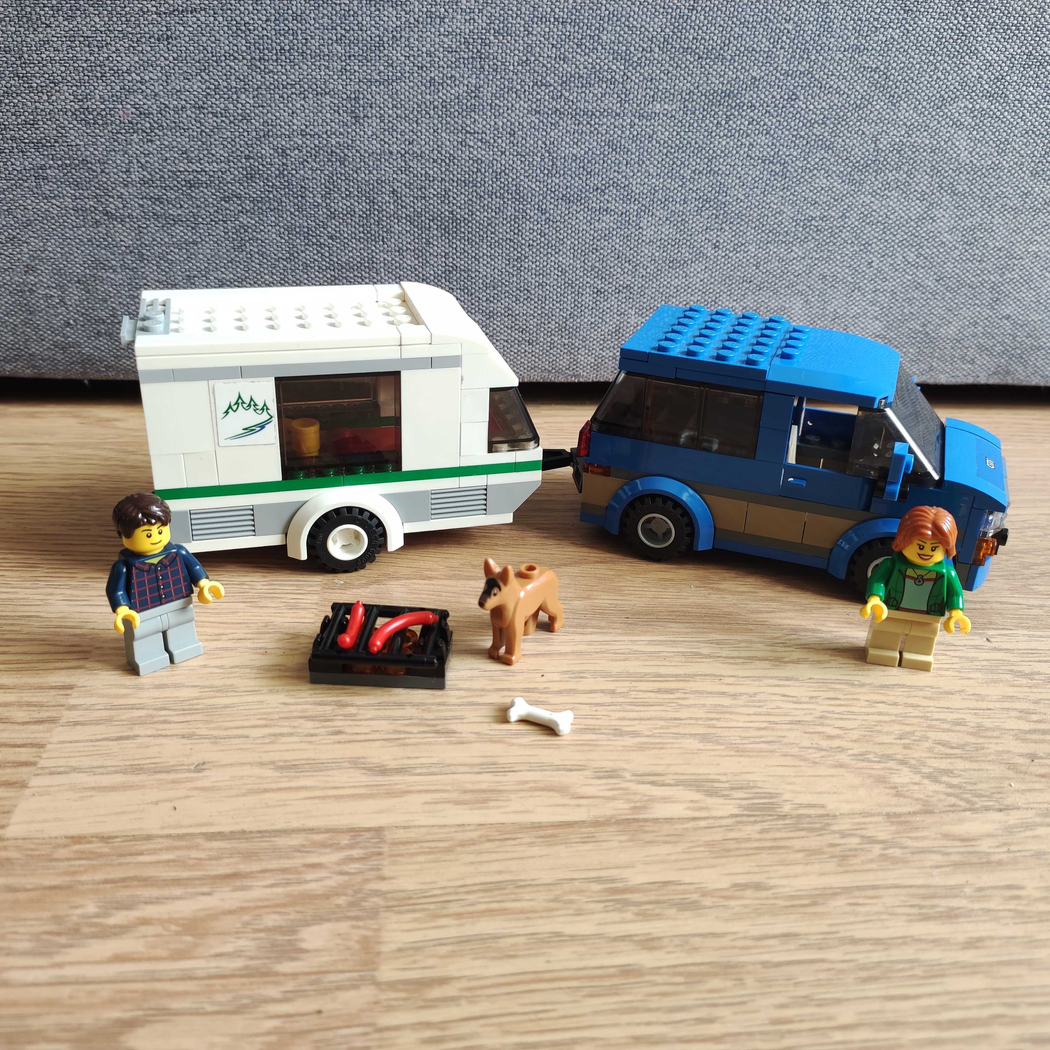 LEGO City 60117 Auto z przyczepą campingową