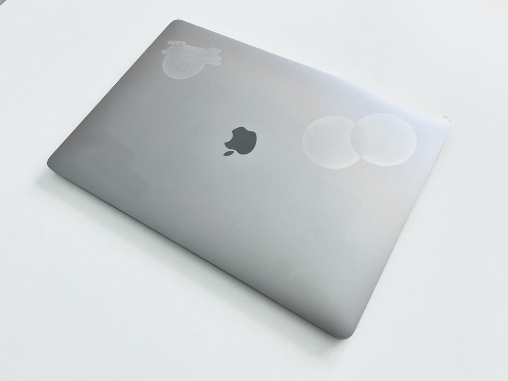 MacBook Pro 15” 16/512 Gb Core i7 Radeon Pro 460 2018 Touch Bar