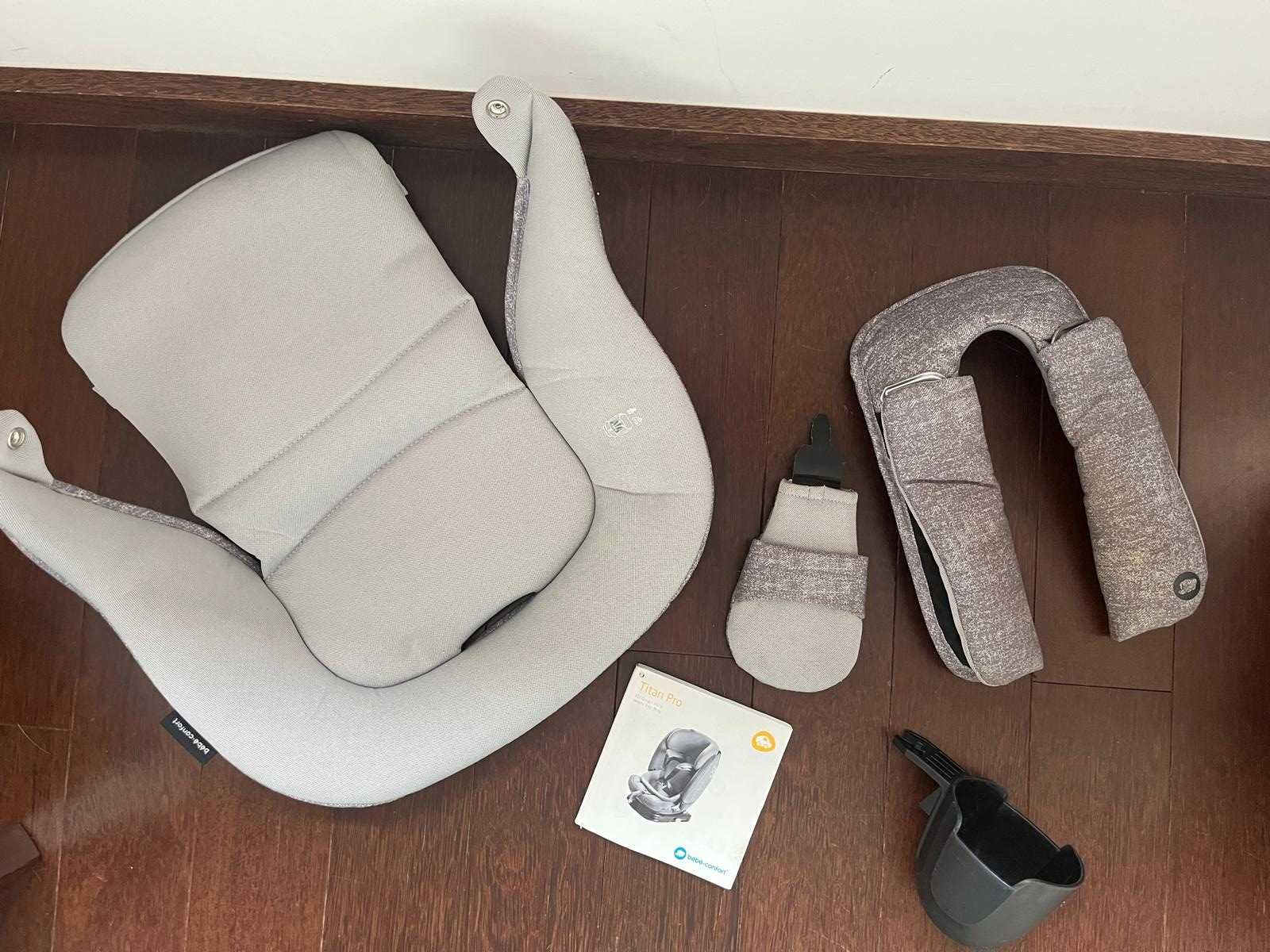 Cadeira Auto Titan Pro Isofix 1/2/3 da Bébé Confort em cinzento