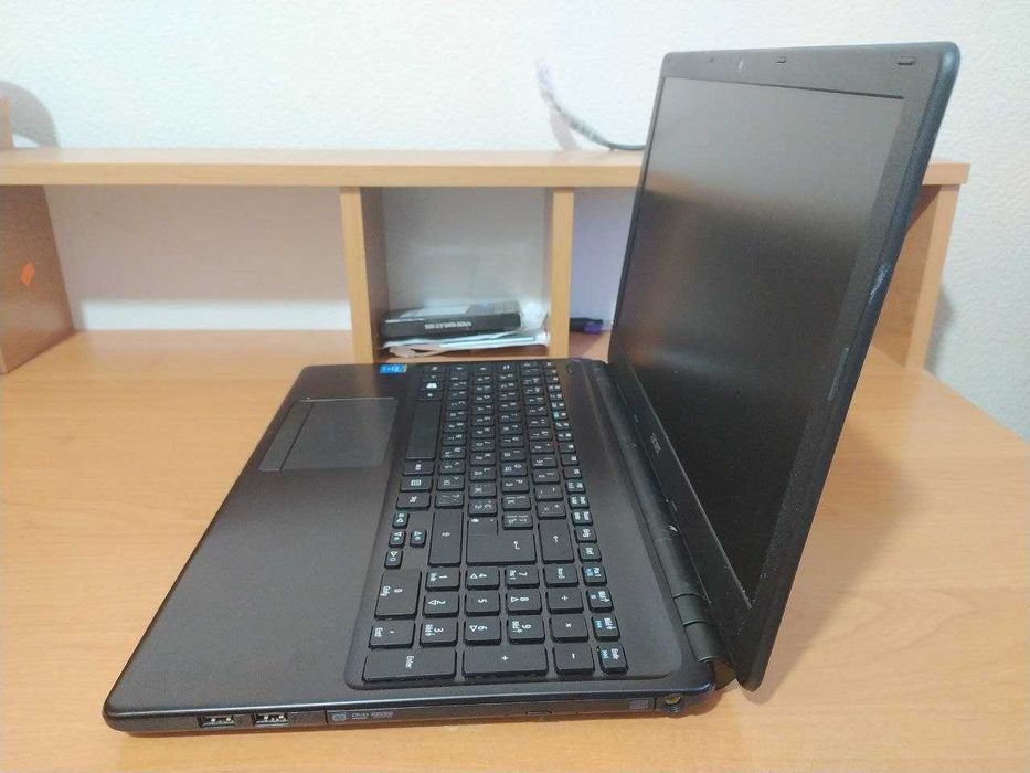 Ноутбук ACER TMP255-MG i5-4200U 8GB RAM 128GB SSD Без батареї