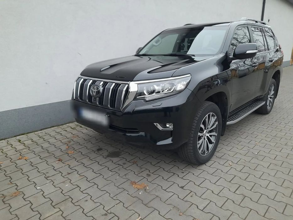 Toyota Land Cruiser Toyota Land Cruiser Invincible 2.8 177 KM Salon Polska