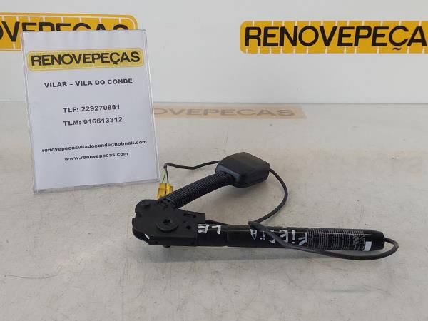 Encaixe de cinto frente esquerdo FORD Fiesta IV (JA_, JB_)